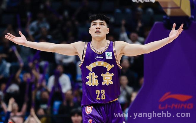 CBA四月激战将至，邹阳合同到期何去何从？ CBA季后赛临近，邹阳或成转会市场“香饽饽”