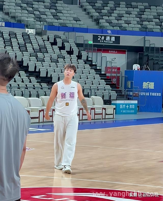 CBA季后赛揭幕：新疆豪华主场遇南京，爆冷大戏会上演吗？