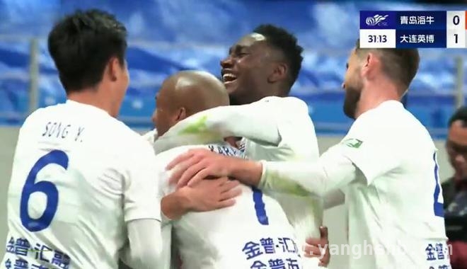 成都蓉城与大连英博海发焦点对决，谁能笑到最后？，中超第5轮：成都蓉城与大连英博海发的激情碰撞