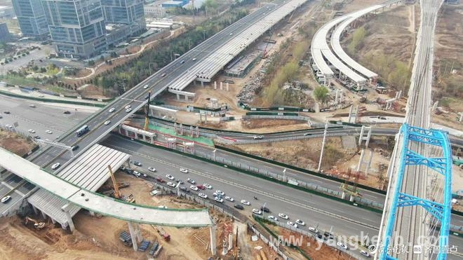 双向四变八，济南绕城高速改扩建开启交通新篇章，济南绕城高速邢村立交大变样，出行更便捷！