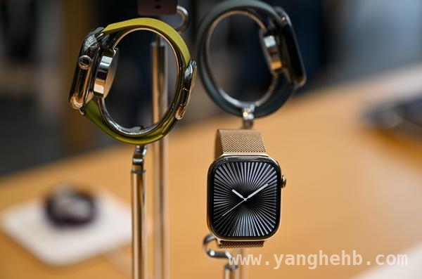 关税阴影笼罩，iPhone还能“香”多久？，特朗普关税大棒落下，苹果能否扛住“价格战”？