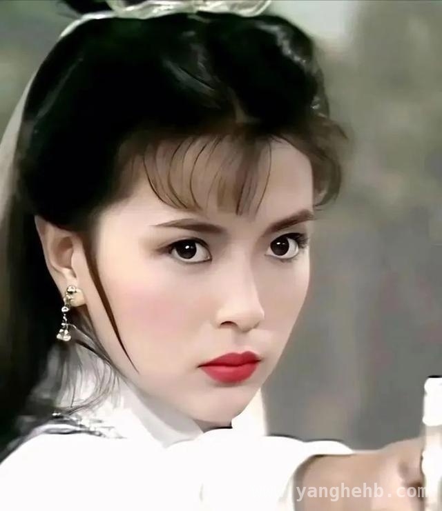 71岁陈喜莲息影多年后裸捐，为慈善事业添光增彩