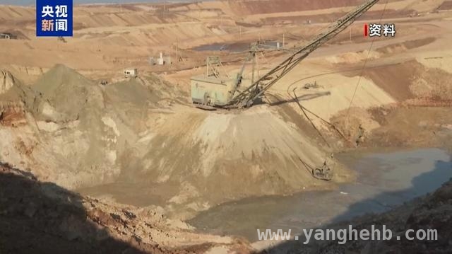 泽连斯基布局矿产谈判，军事会晤聚焦乌军发展